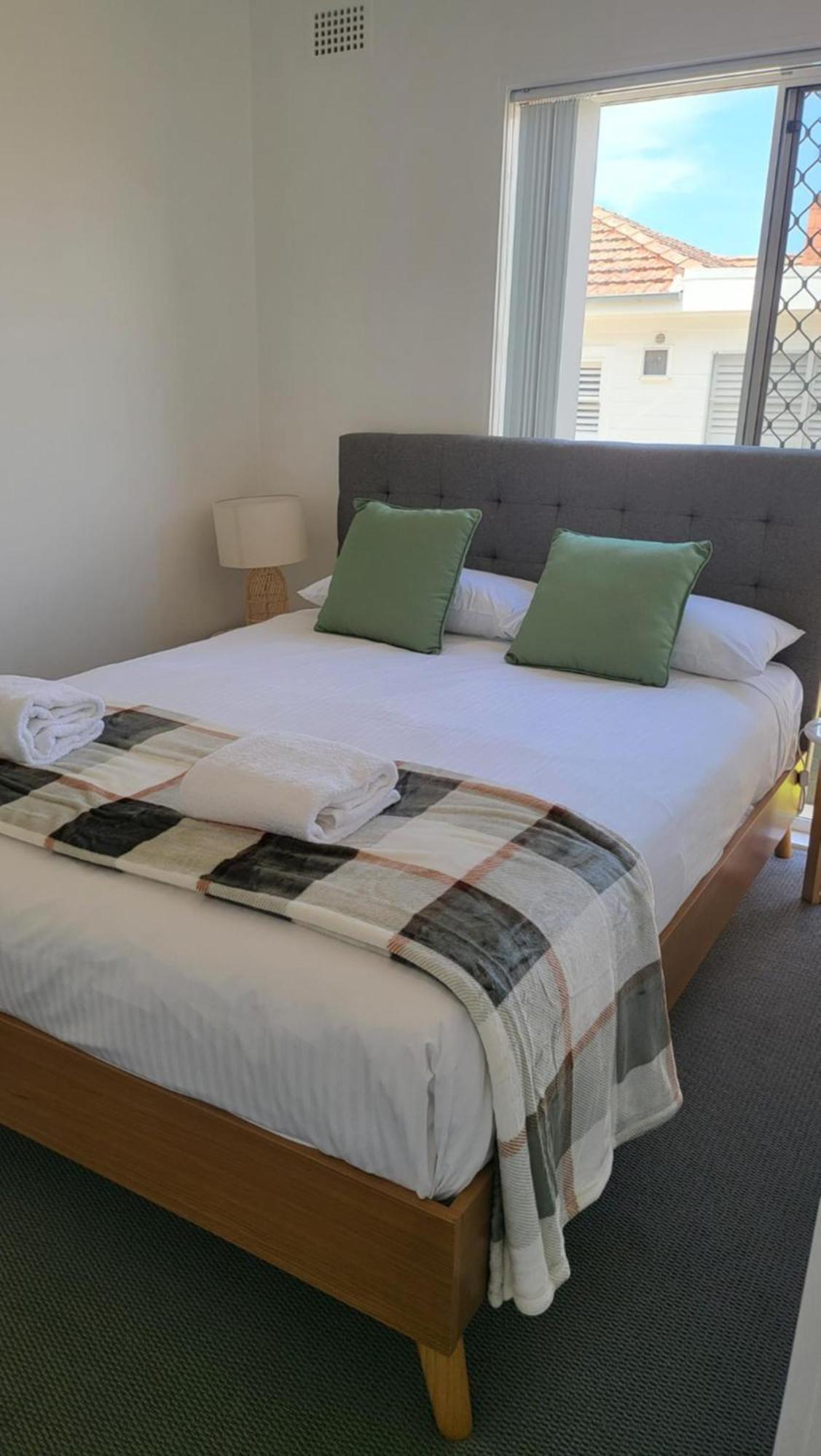 Husky 19 Beautifully Appointed Apartments - Great Location - In The Heart Of Husky Хъскисън Екстериор снимка