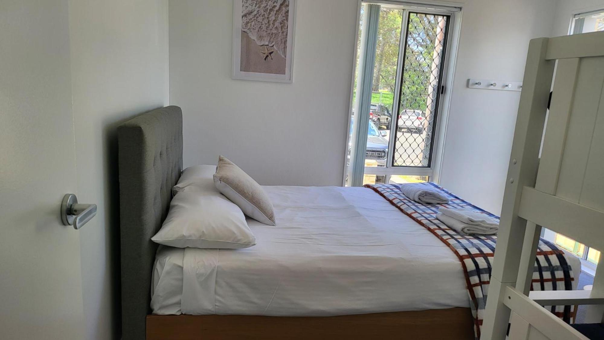 Husky 19 Beautifully Appointed Apartments - Great Location - In The Heart Of Husky Хъскисън Екстериор снимка