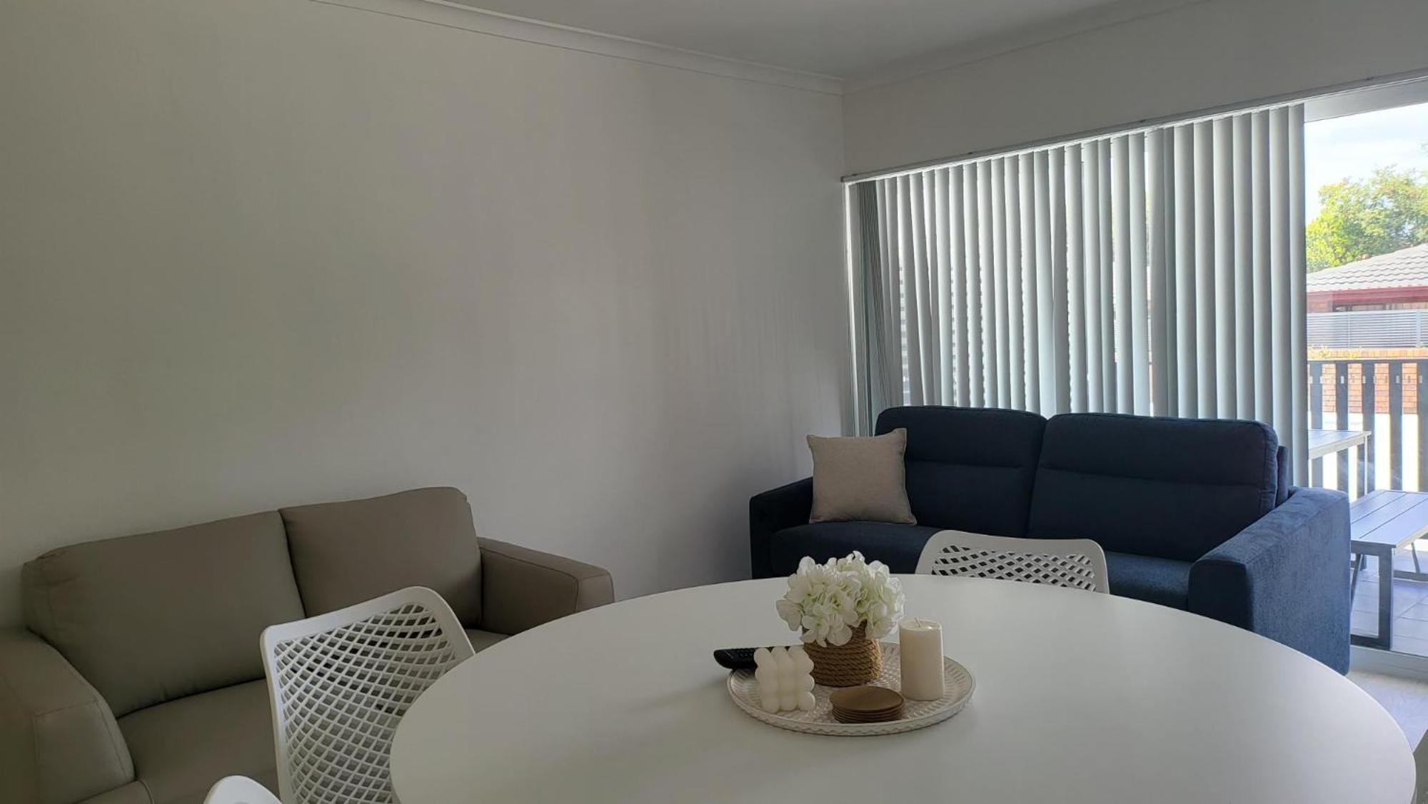 Husky 19 Beautifully Appointed Apartments - Great Location - In The Heart Of Husky Хъскисън Екстериор снимка
