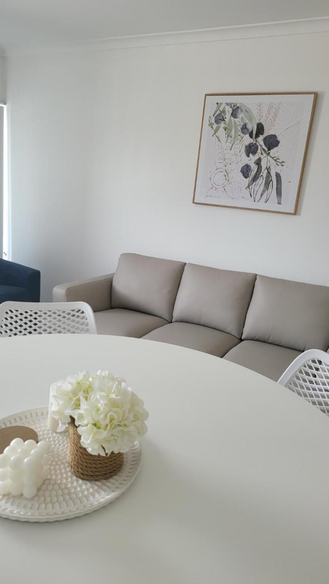 Husky 19 Beautifully Appointed Apartments - Great Location - In The Heart Of Husky Хъскисън Екстериор снимка