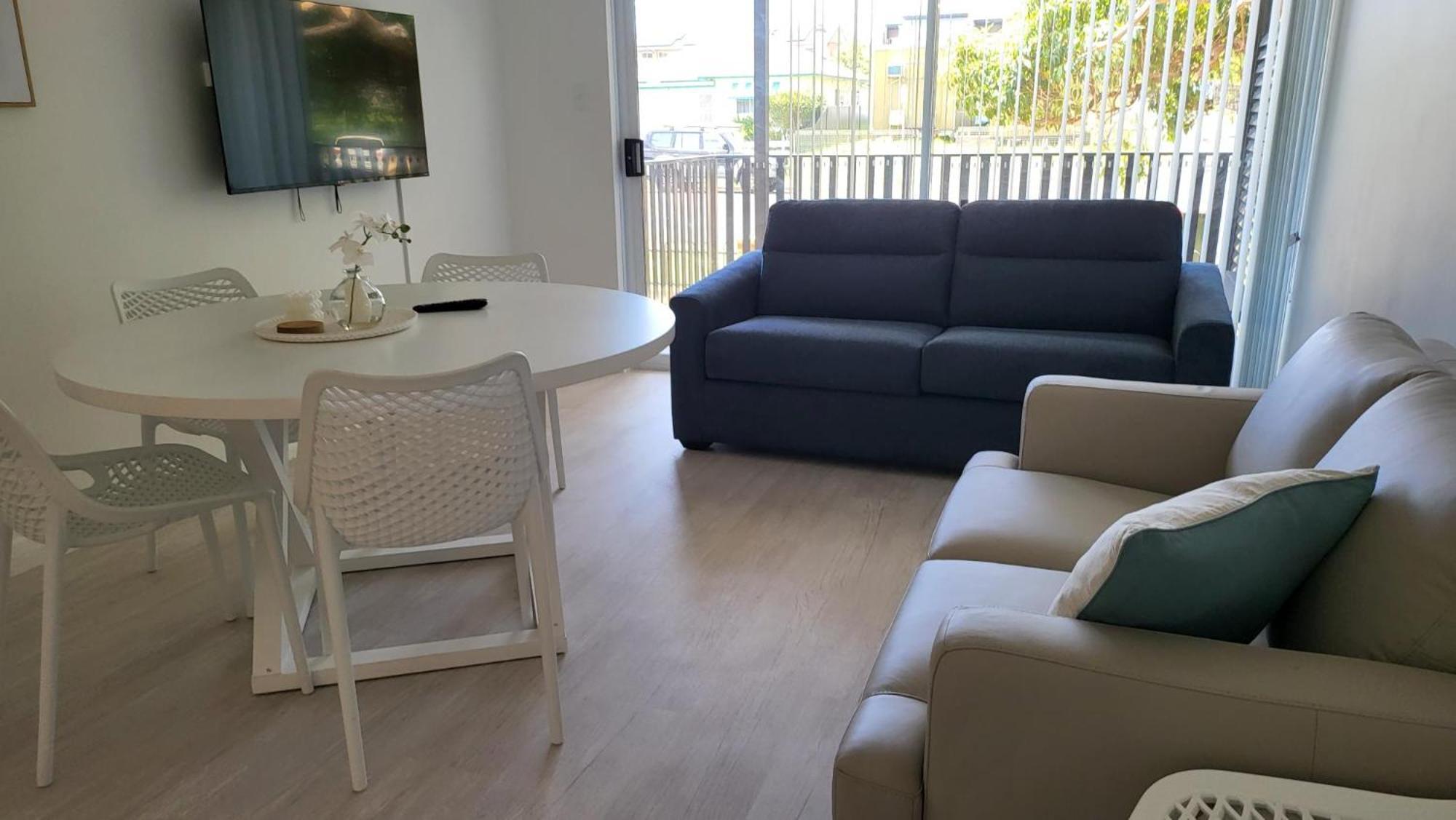 Husky 19 Beautifully Appointed Apartments - Great Location - In The Heart Of Husky Хъскисън Екстериор снимка