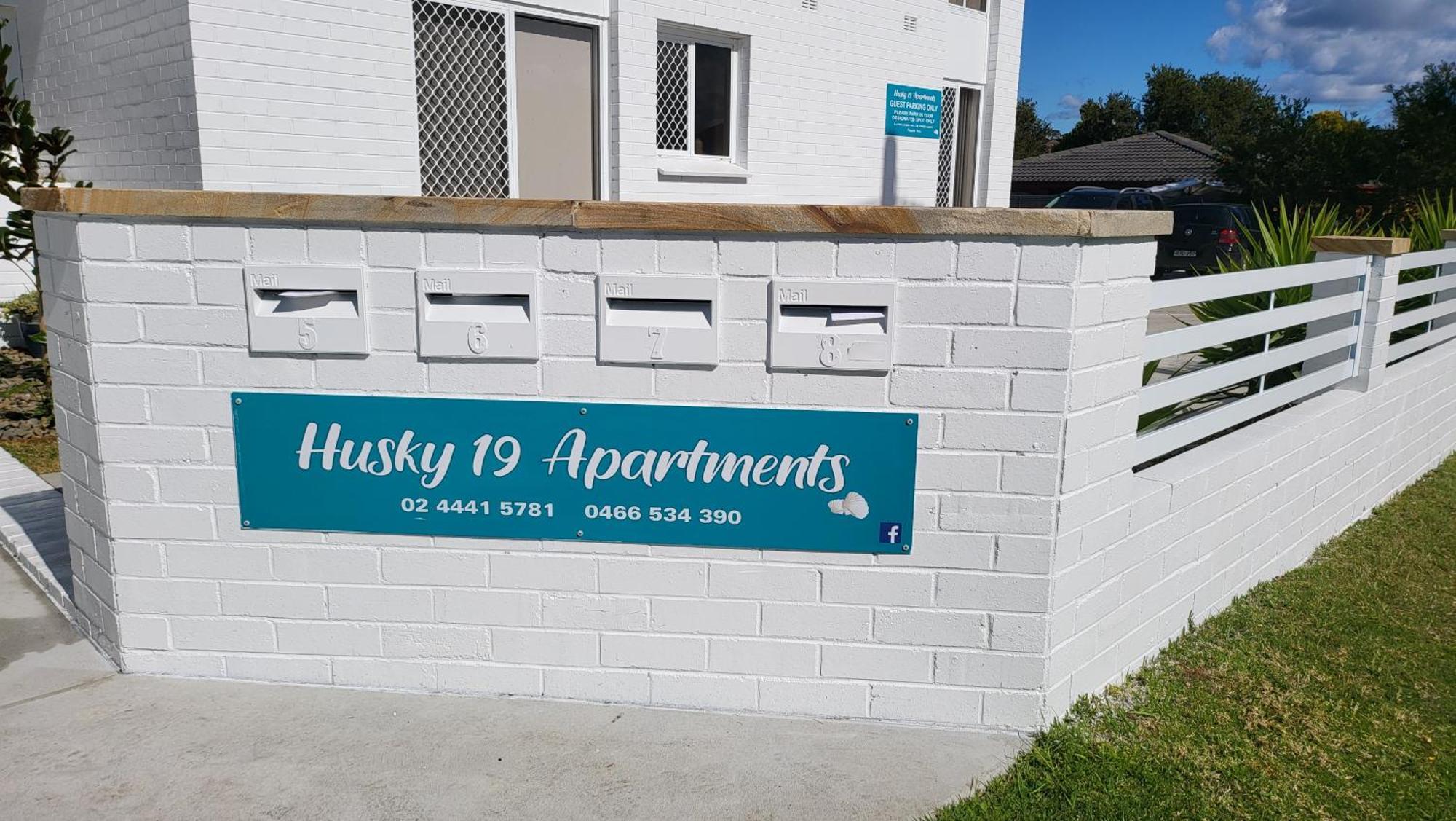 Husky 19 Beautifully Appointed Apartments - Great Location - In The Heart Of Husky Хъскисън Екстериор снимка